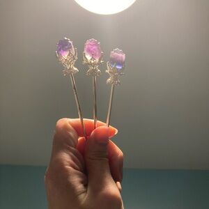 Elegant Silver Colored Fluorite Crystal Rose Hair Sticks